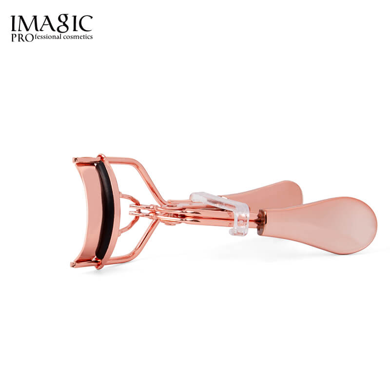 Rose_Gold_Eyelash_Curler_IAMGIC_Cosmetics